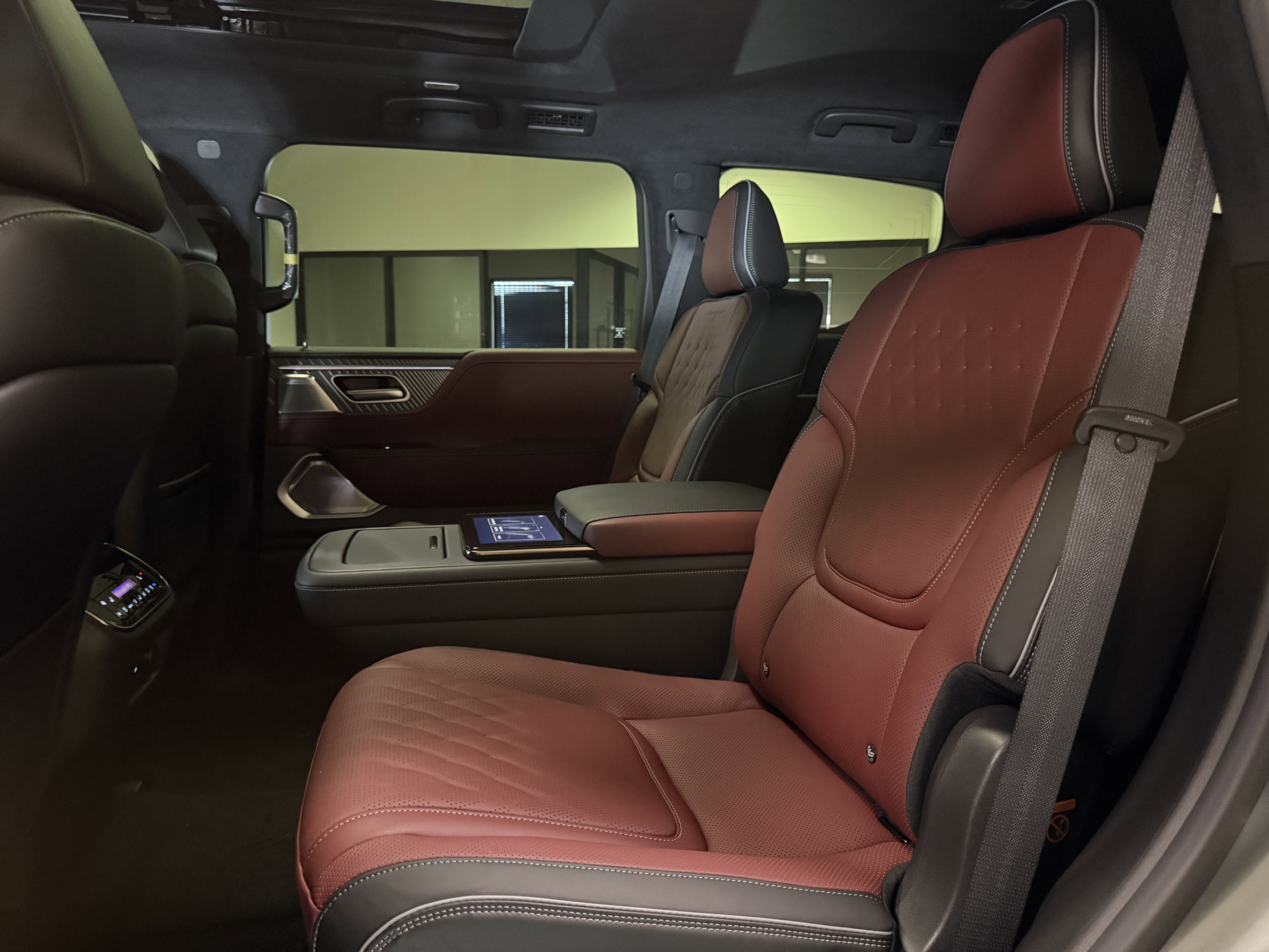 New 2026 INFINITI QX80 Autograph image 16