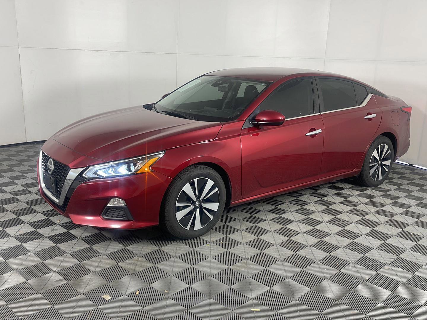 Used 2021 Nissan Altima 2.5 SV