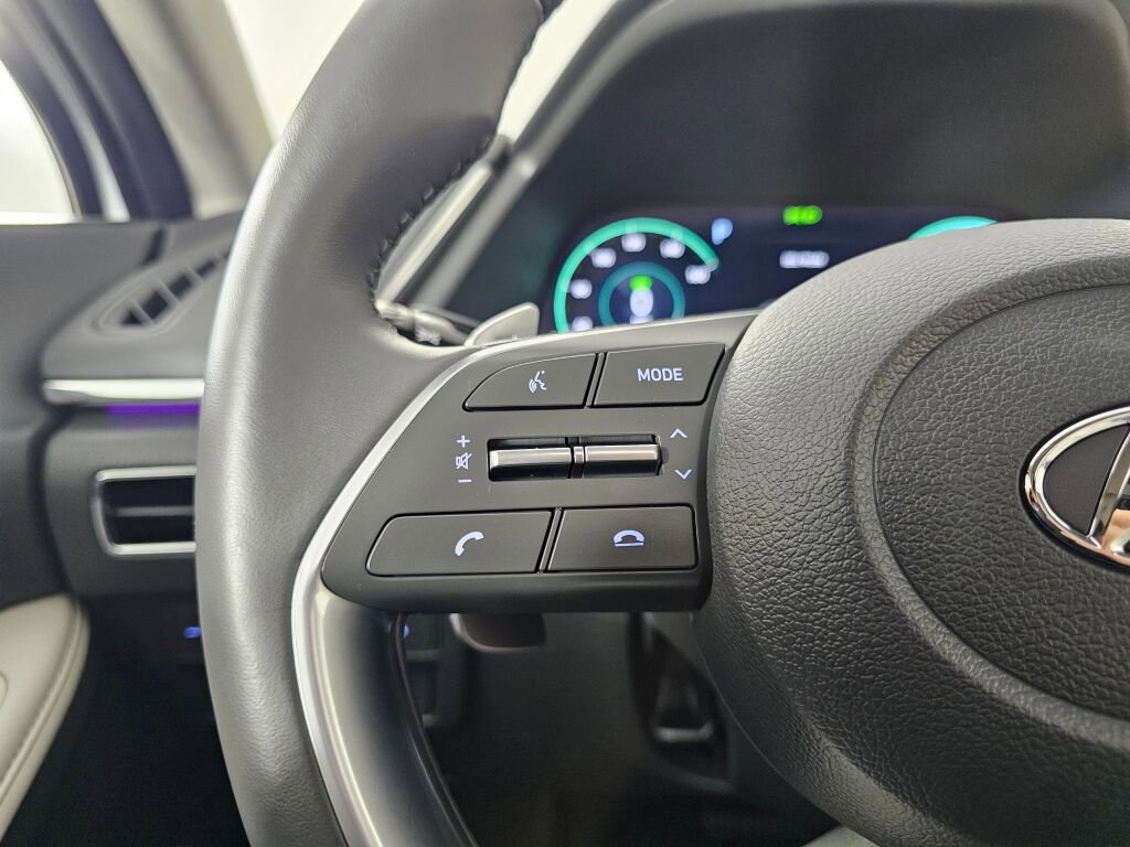 Used 2023 Hyundai Sonata Limited w/ Cargo Package image 21