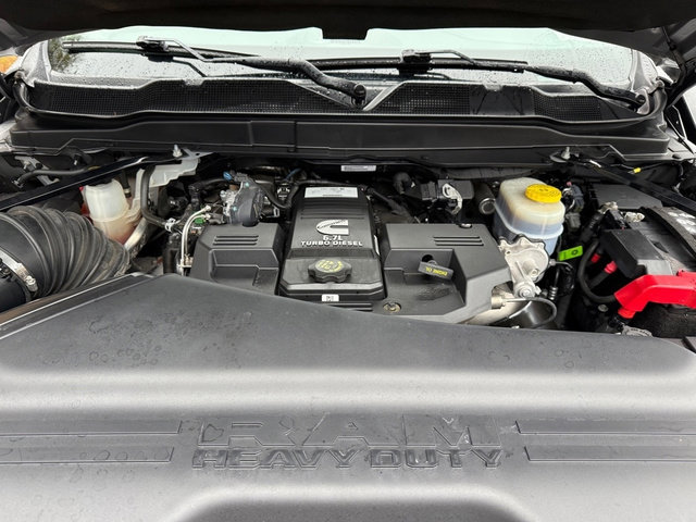 Used 2022 RAM 2500 Laramie w/ Chrome Appearance Group image 11