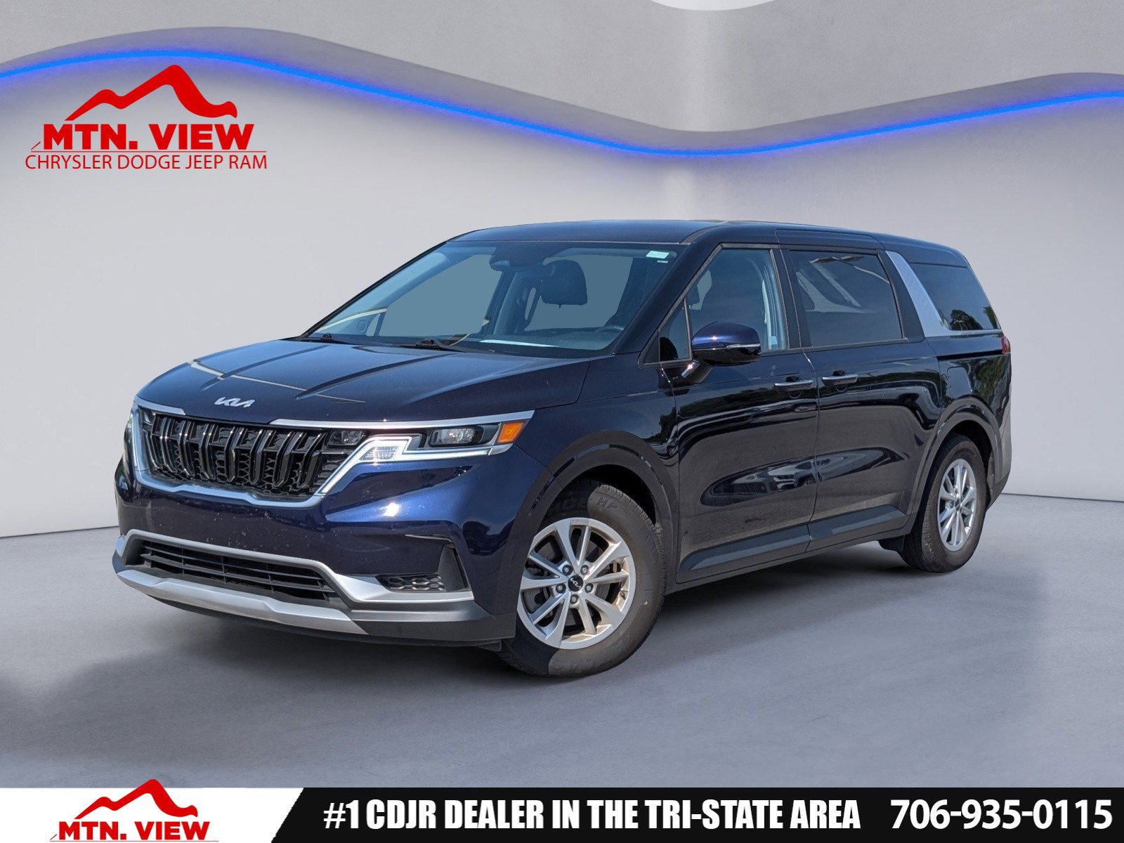 Used 2022 Kia Carnival LX FWD image 1