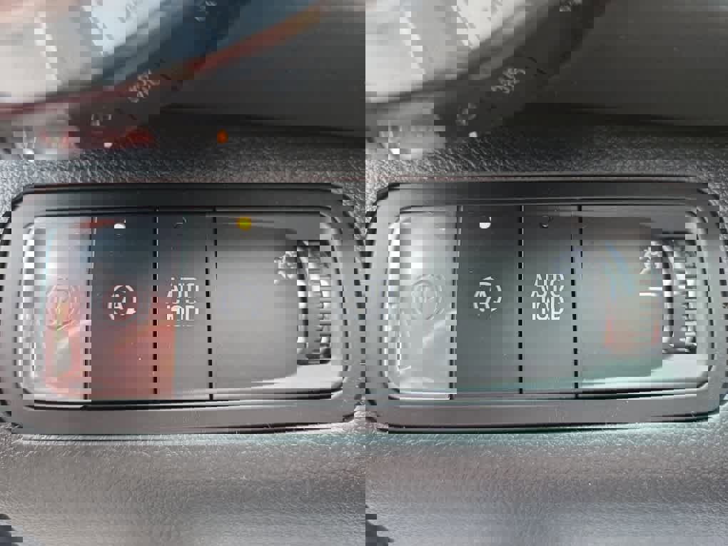 New 2026 Chevrolet Equinox LT image 16