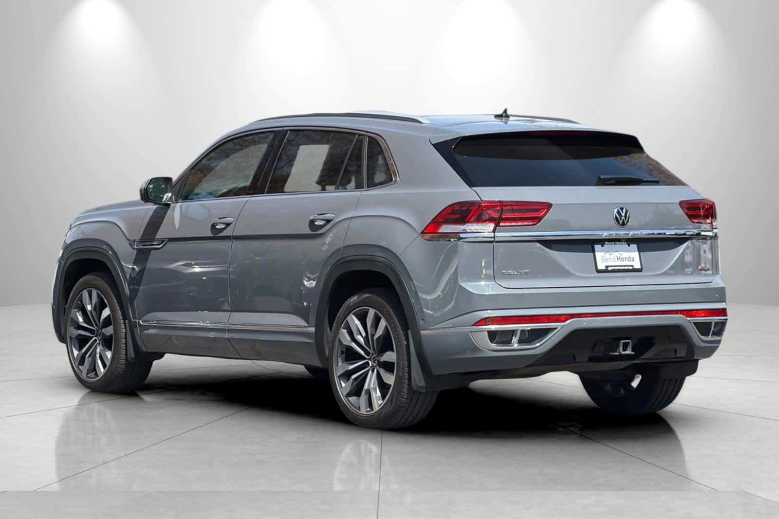 Used 2021 Volkswagen Atlas Cross Sport SEL Premium R-Line AWD/4WD image 6