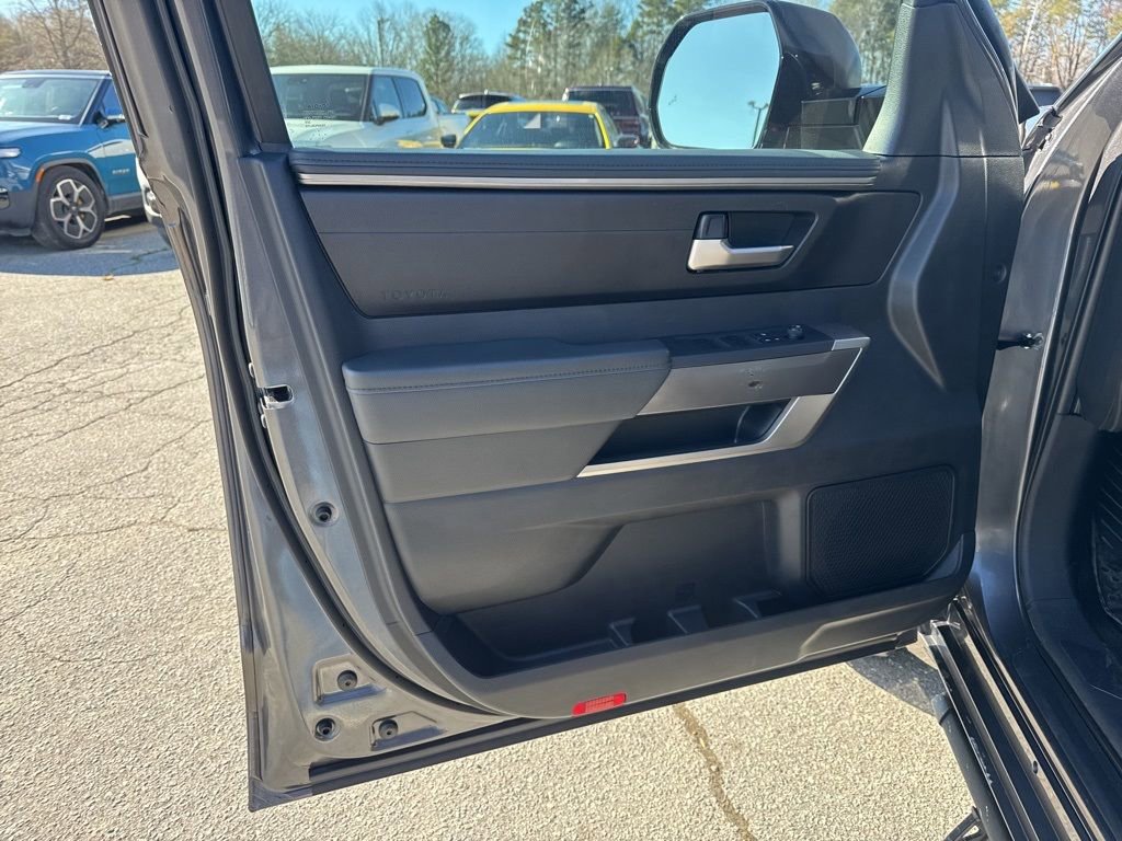 Used 2022 Toyota Tundra SR5 w/ SR5 Convenience Package image 24