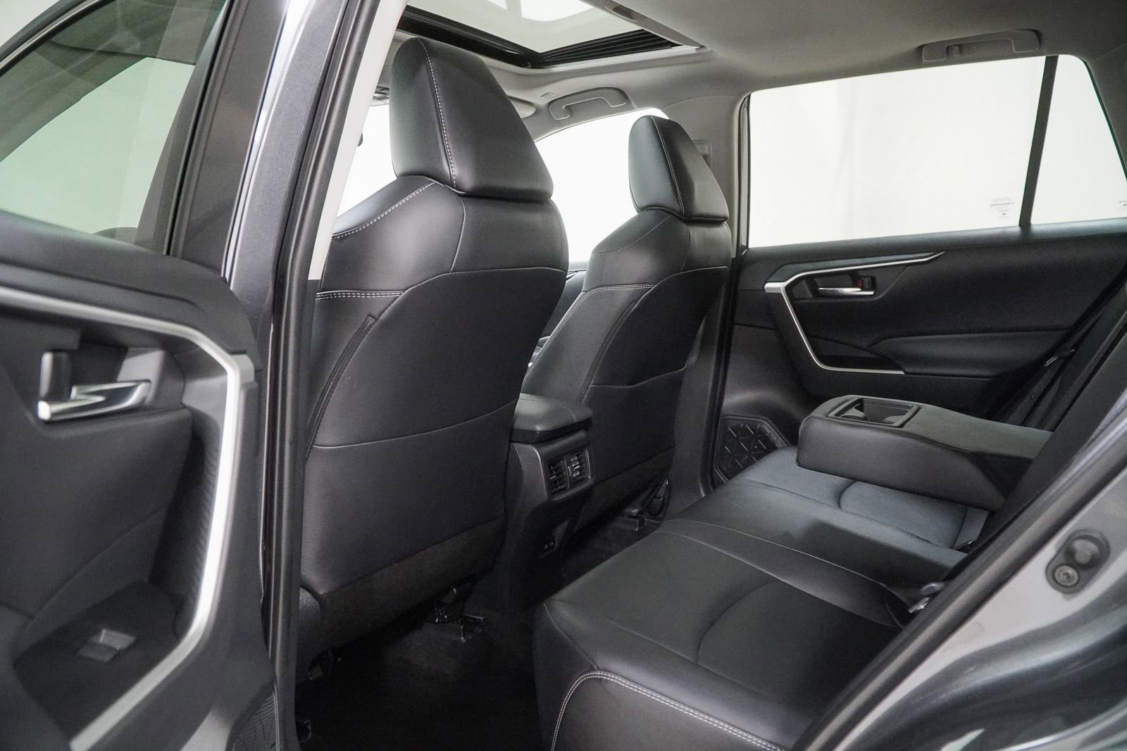 Used 2024 Toyota RAV4 XLE Premium w/ Weather Package AWD/4WD image 42