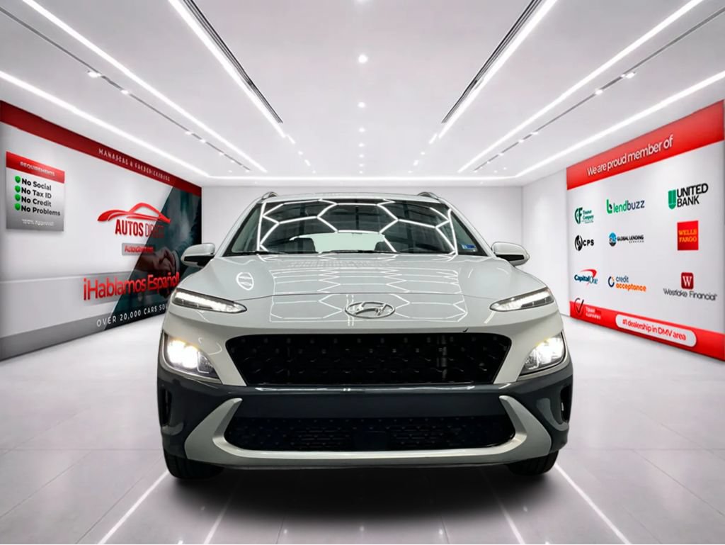 Used 2022 Hyundai Kona Limited FWD image 2