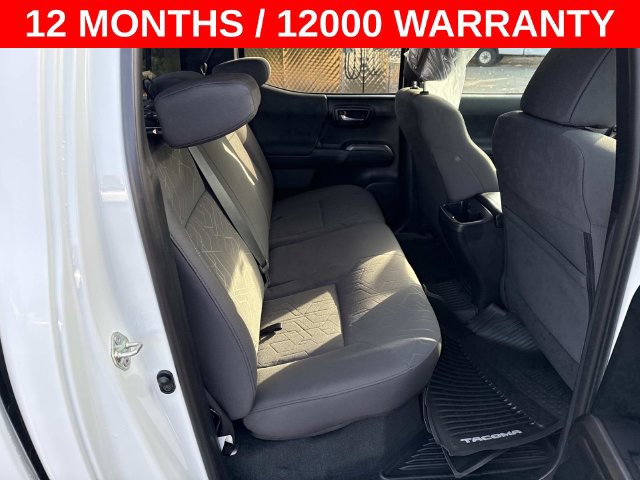Used 2017 Toyota Tacoma TRD Sport AWD/4WD image 11