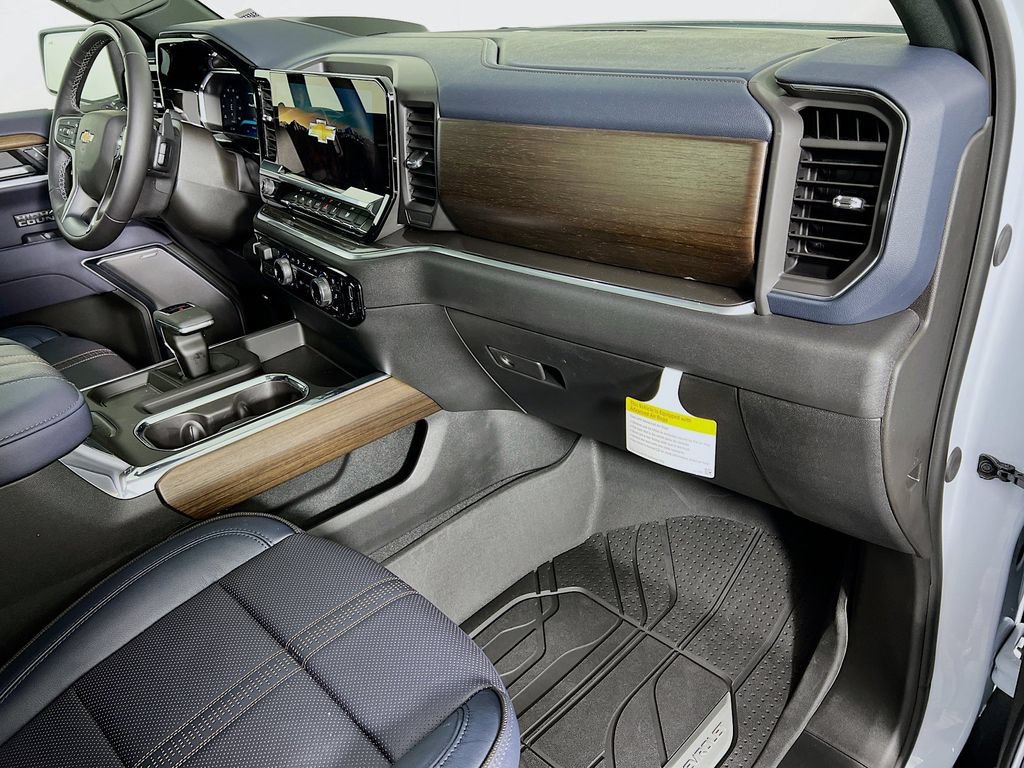 New 2026 Chevrolet Silverado 1500 High Country AWD/4WD image 31