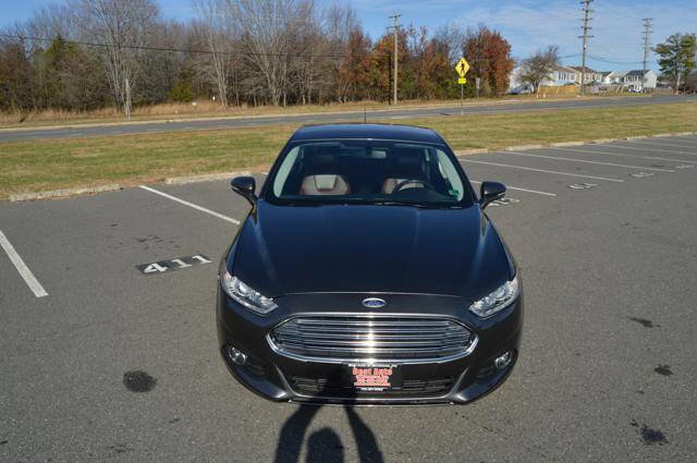 Used 2016 Ford Fusion SE w/ Equipment Group 202A image 9