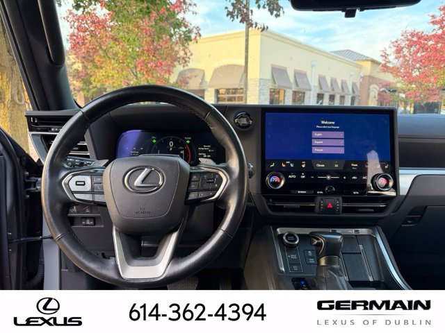Used 2024 Lexus GX 550 w/ Accessory Package (2T) AWD/4WD image 16