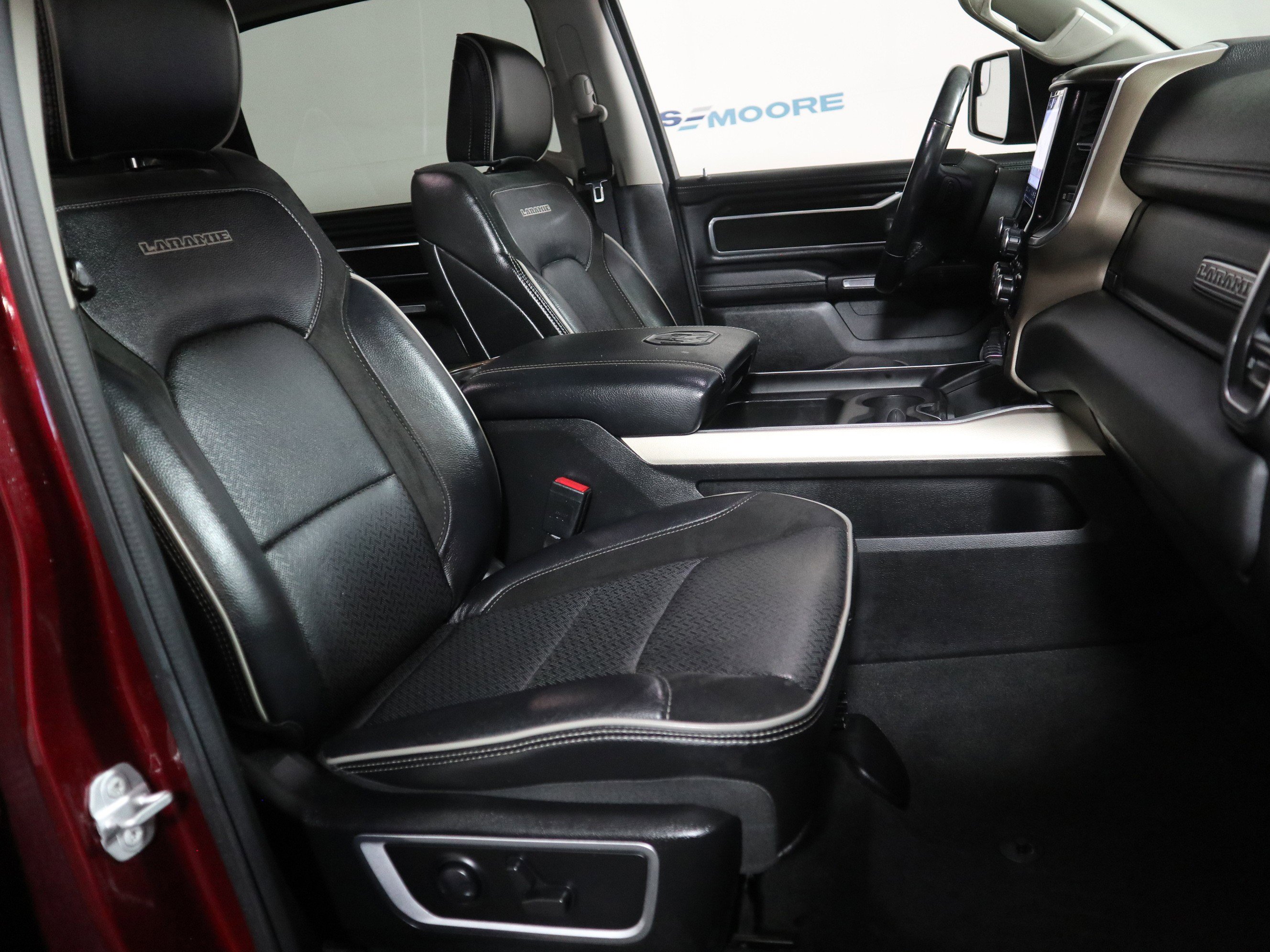 Used 2022 RAM 1500 Laramie image 25