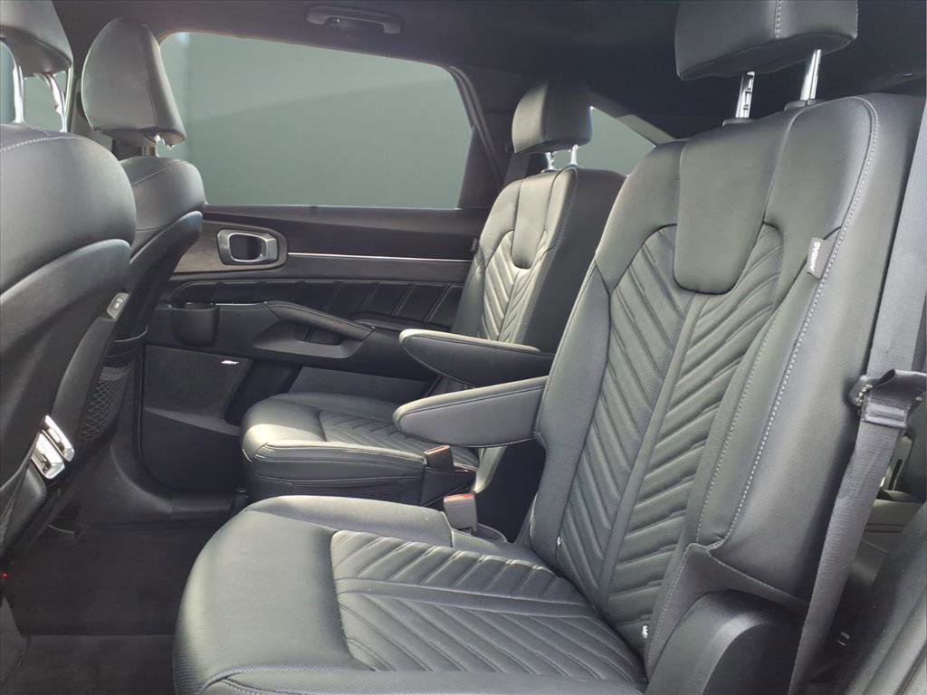 Used 2024 Kia Sorento SX Prestige image 15