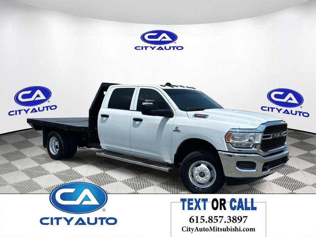 Used 2024 RAM 3500 Tradesman w/ Chrome Appearance Group AWD/4WD image 1