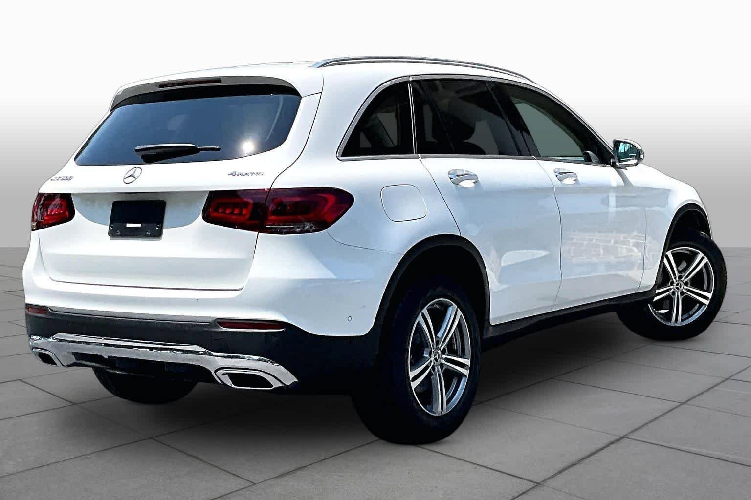Certified 2022 Mercedes-Benz GLC 300 4MATIC w/ Driver Assistance Package image 13