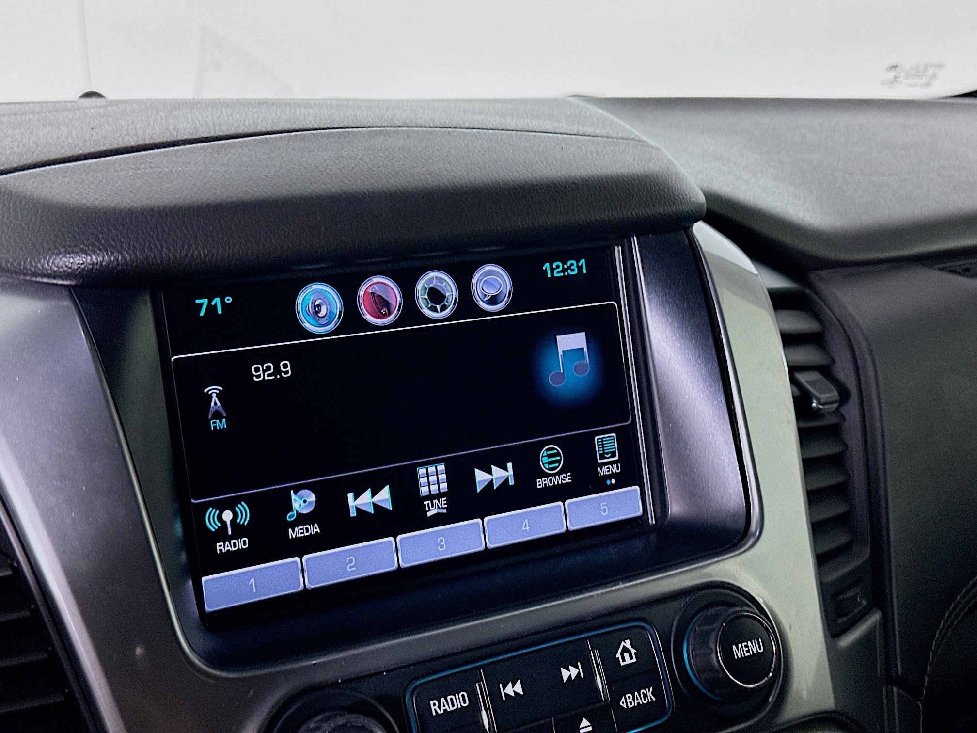 Used 2016 Chevrolet Suburban LTZ AWD/4WD image 21