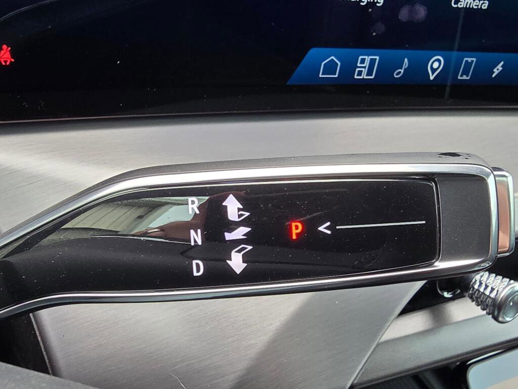 New 2026 Cadillac Vistiq Sport image 36