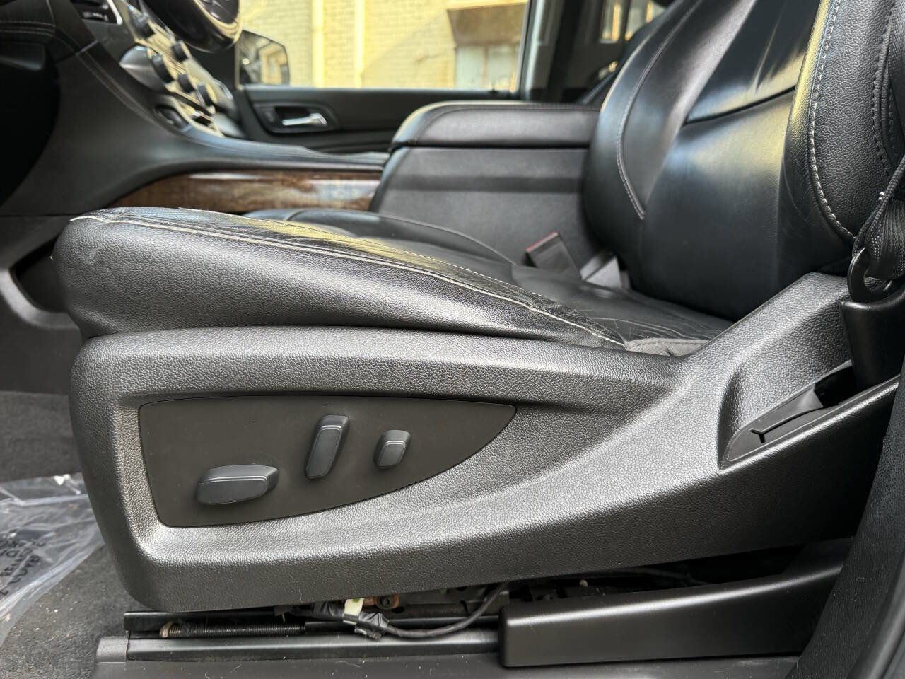 Used 2019 Chevrolet Tahoe LT image 35