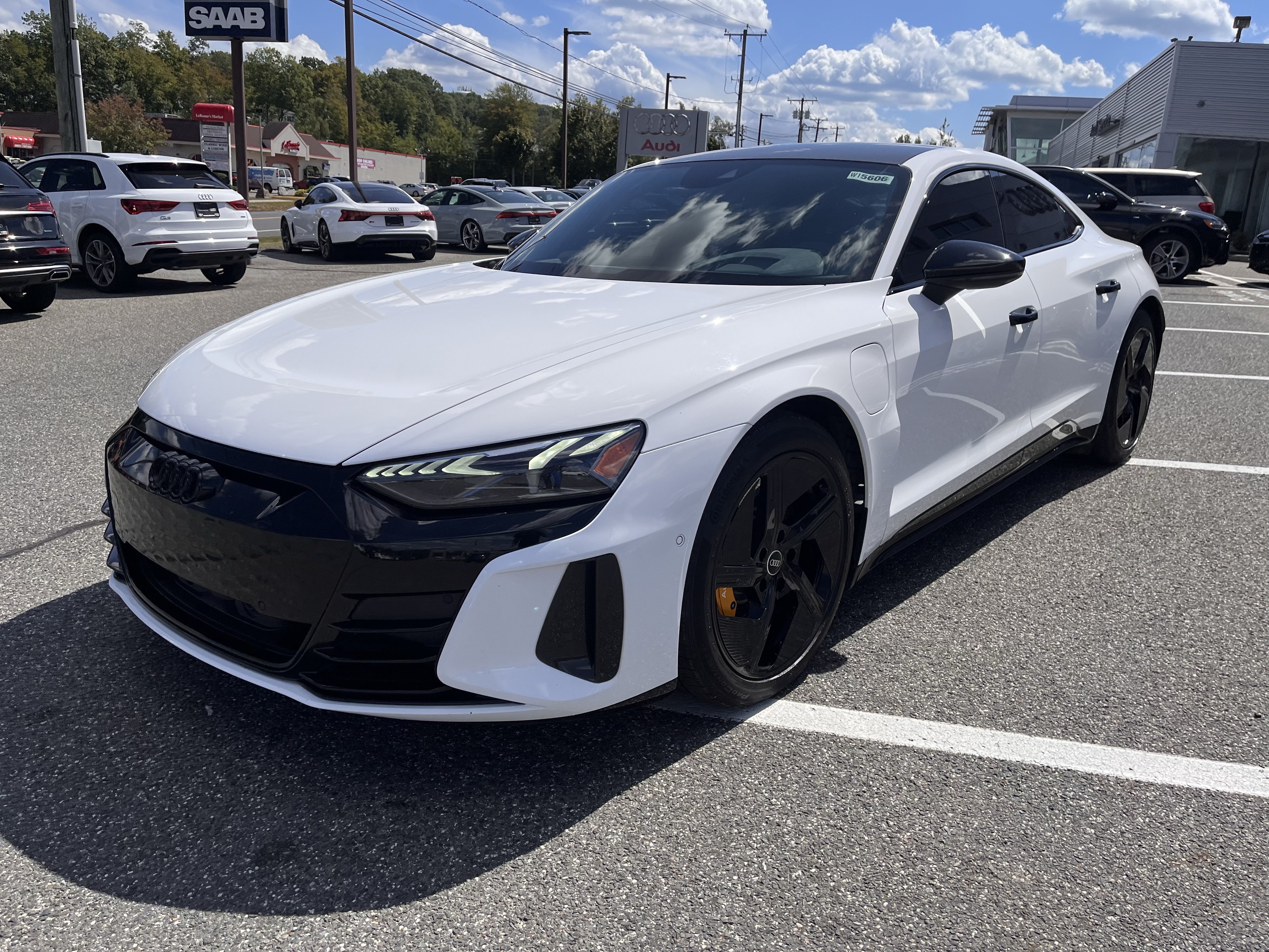 Certified 2023 Audi RS e-tron GT w/ Carbon Performance Package AWD/4WD image 3