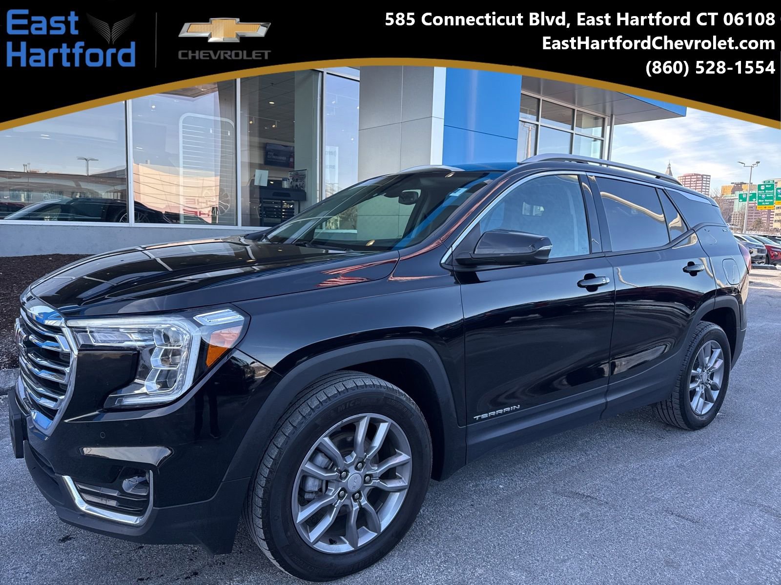 Used 2022 GMC Terrain SLT w/ Infotainment Package II