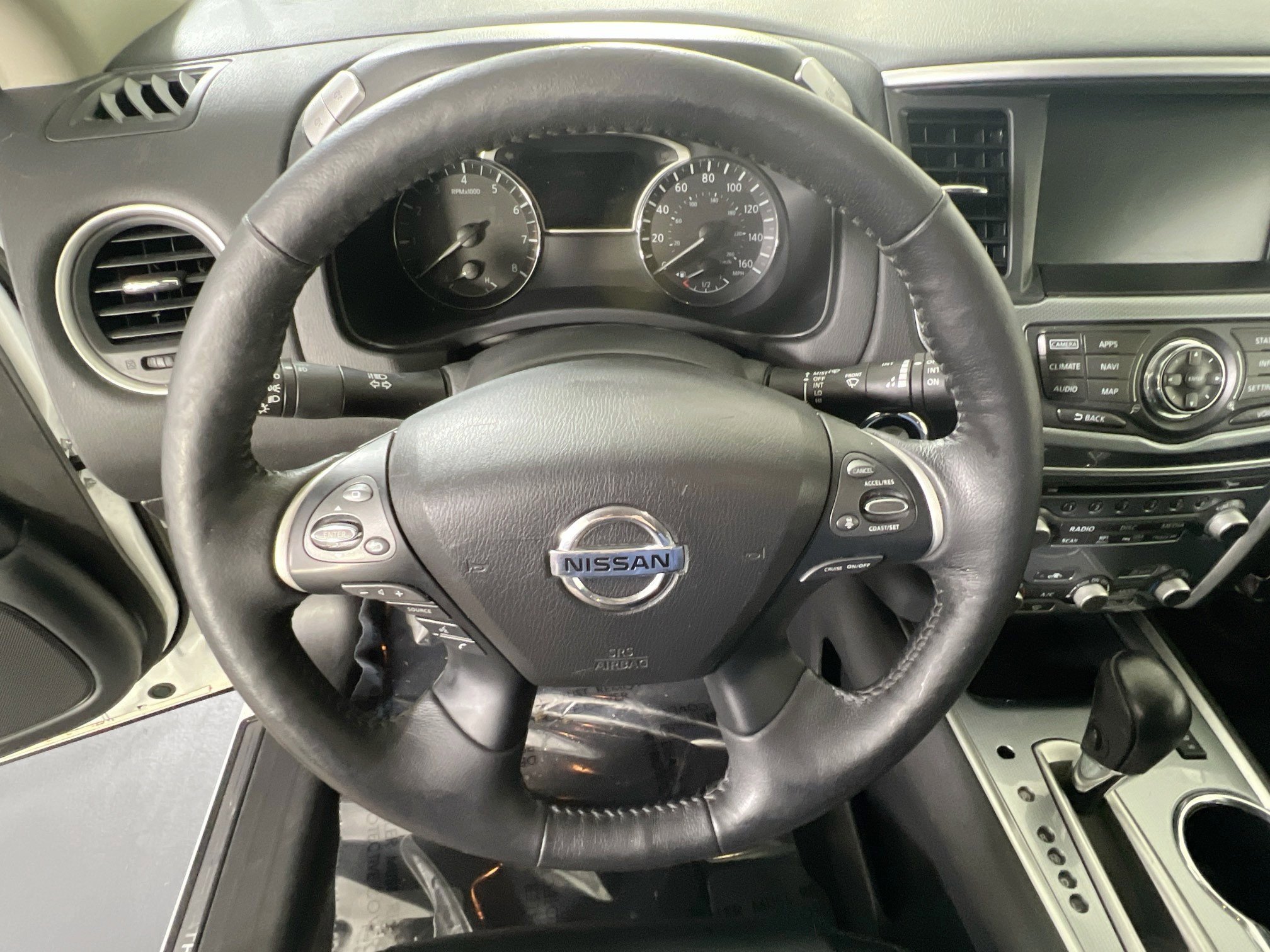 Used 2018 Nissan Pathfinder SL AWD/4WD image 11