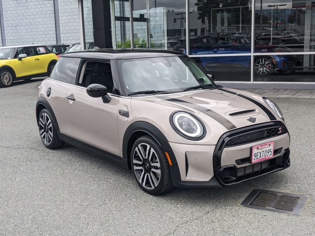 Used 2023 MINI Cooper S FWD image 3