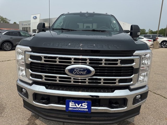 New 2025 Ford F350 XLT image 8