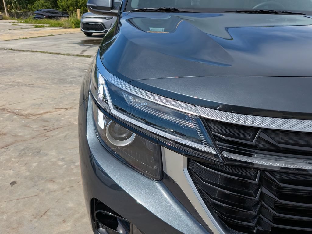 Certified 2026 Kia Seltos EX w/ EX Sunroof Package FWD image 10