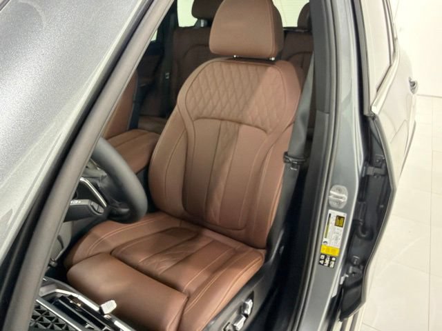 Certified 2024 BMW X5 xDrive40i w/ Premium Package AWD/4WD image 13