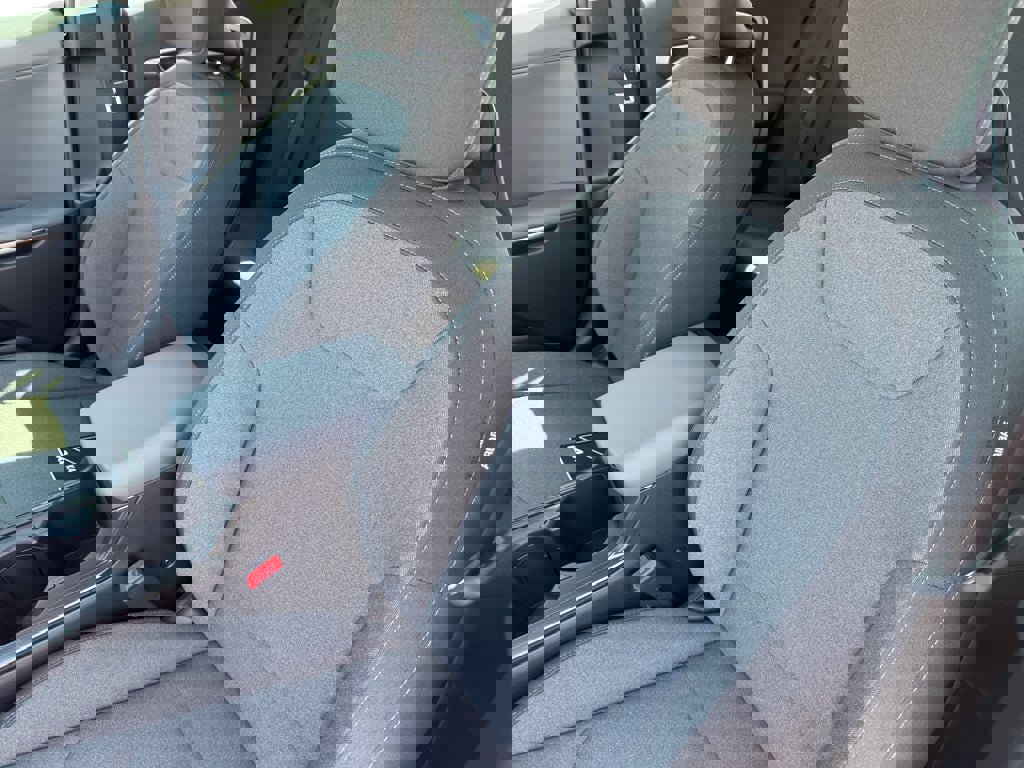 New 2025 Kia K4 LXS image 11