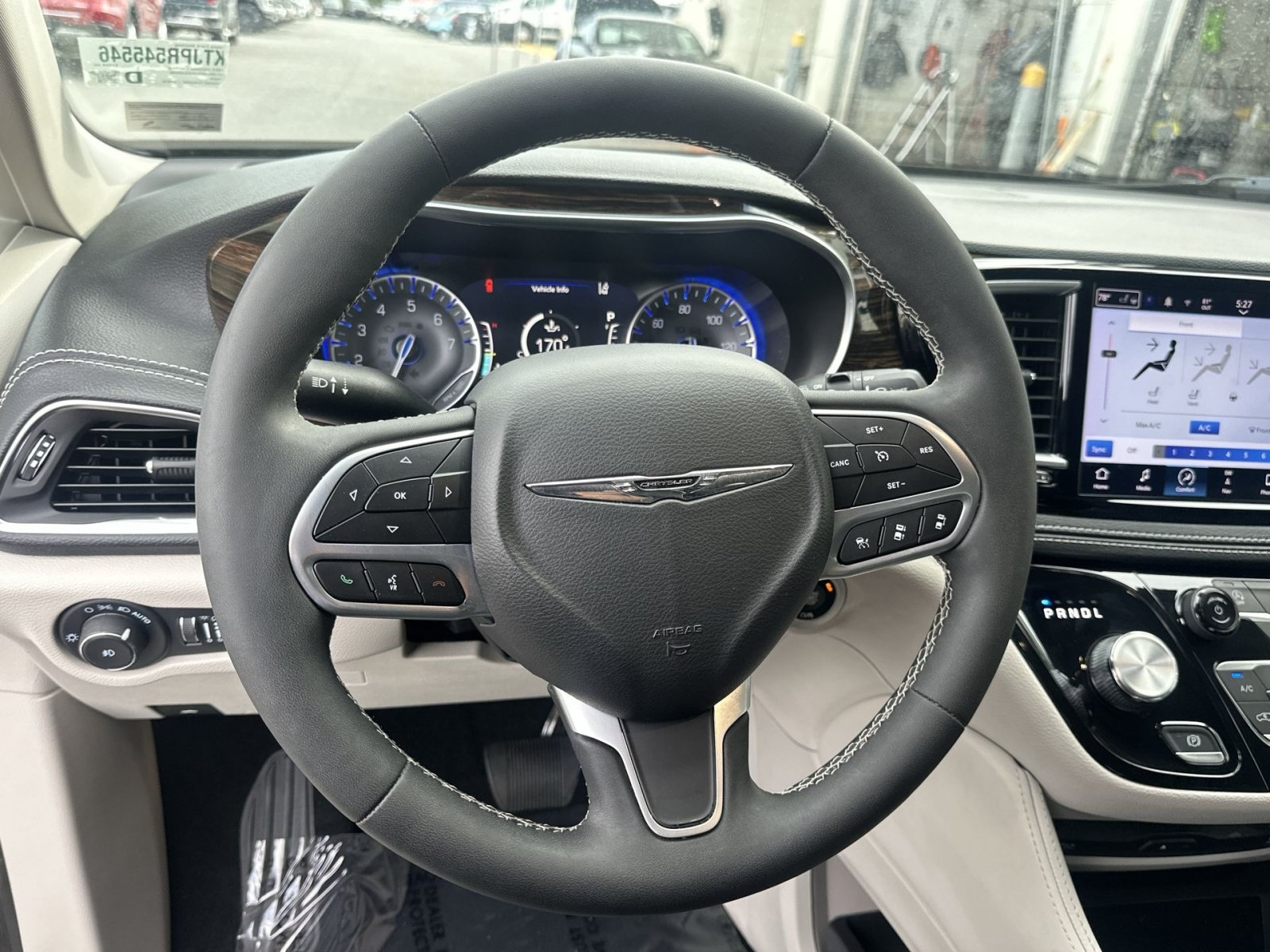 Used 2023 Chrysler Pacifica Limited w/ Uconnect Theater Family Group AWD/4WD image 24