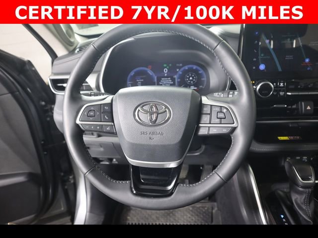 Used 2025 Toyota Highlander Platinum AWD/4WD image 21