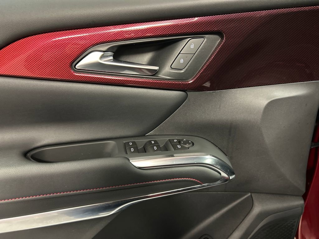 Used 2025 Chevrolet Traverse Z71 w/ Driver Confidence Package image 14