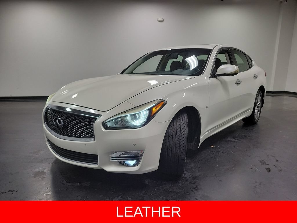 Used 2016 INFINITI Q70 3.7 AWD/4WD image 5
