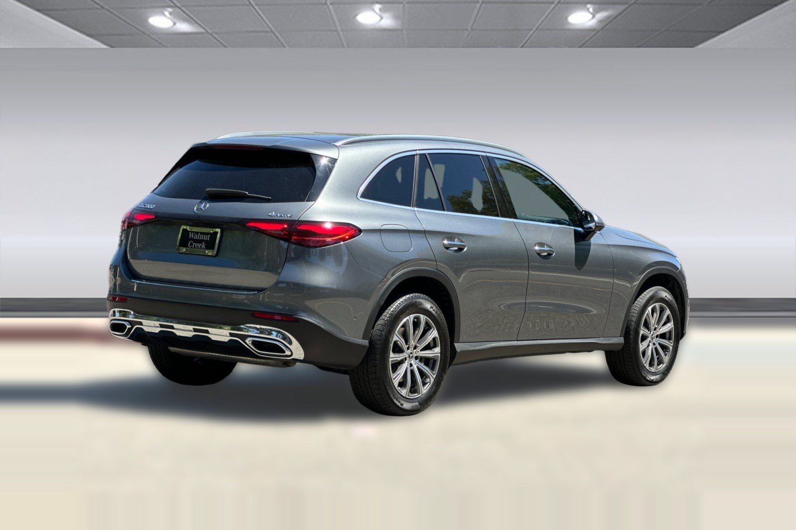 Used 2023 Mercedes-Benz GLC 300 4MATIC image 8