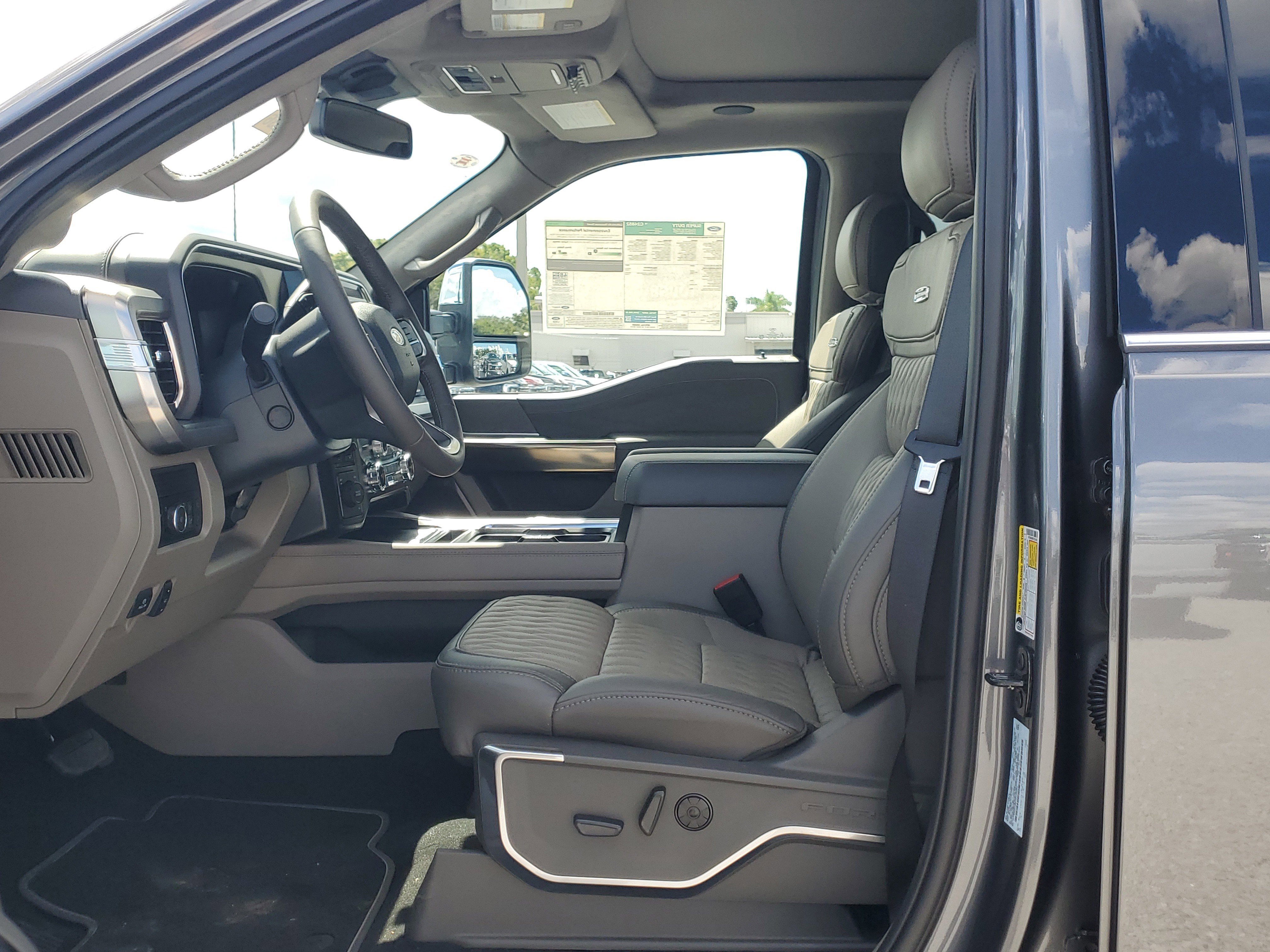 New 2026 Ford F450 Platinum w/ Platinum Plus Package image 16