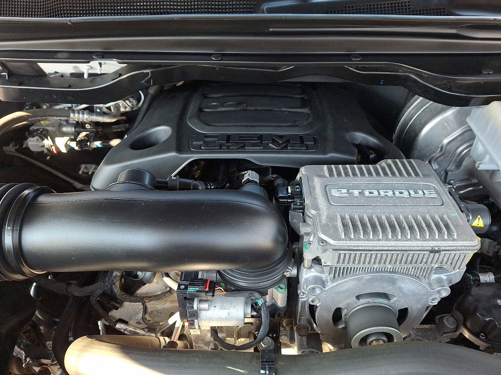 Used 2023 RAM 1500 Laramie AWD/4WD image 26
