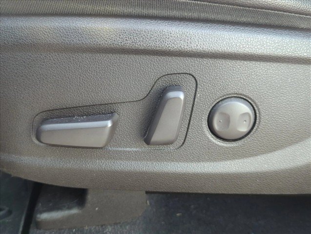 Used 2020 Hyundai Santa Fe SEL FWD image 10