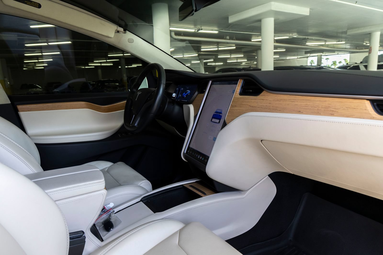 Used 2018 Tesla Model X 100D AWD/4WD image 26