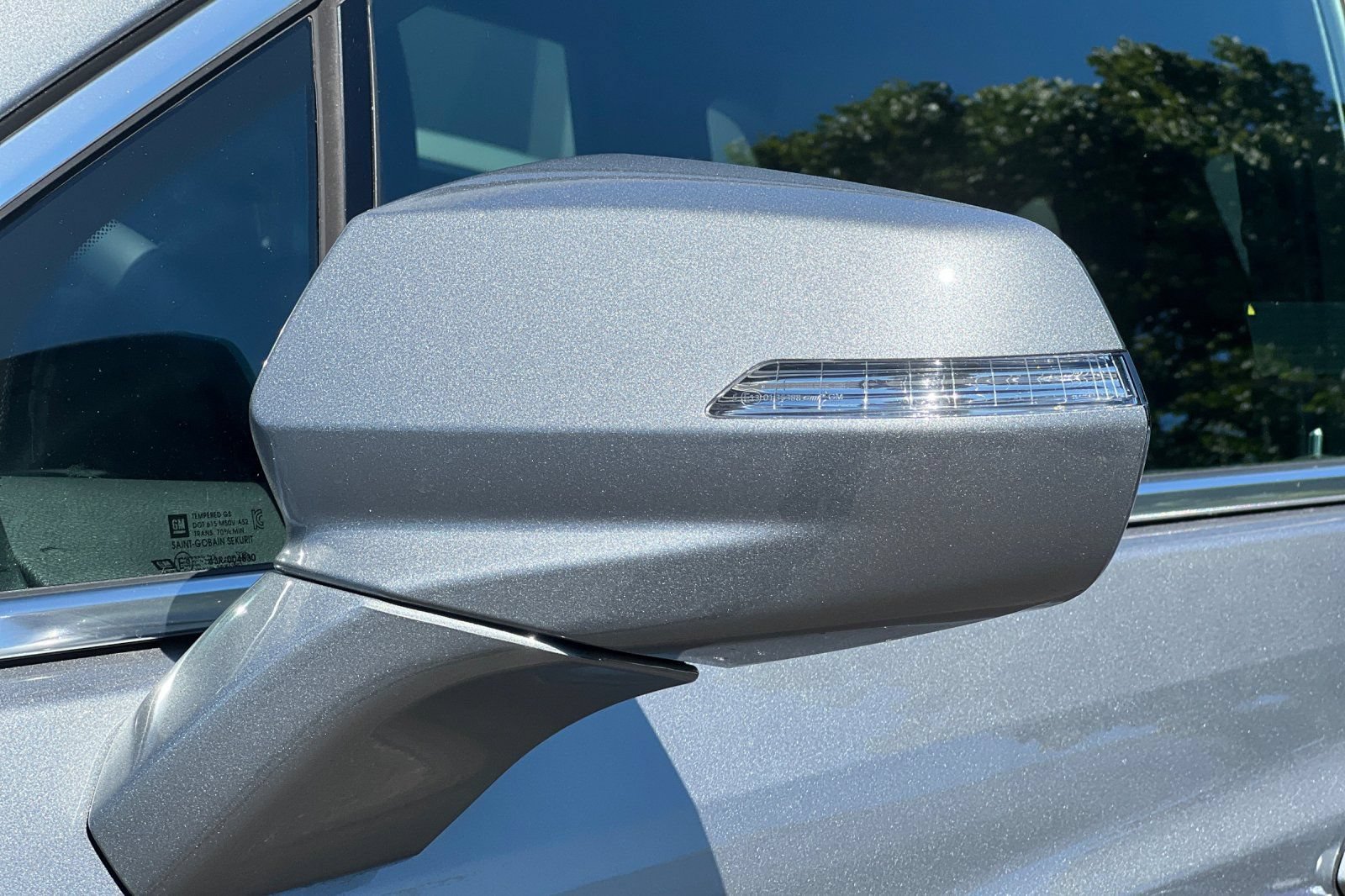 Used 2025 Cadillac XT5 Luxury w/ LPO, Floor Liner Package FWD image 51