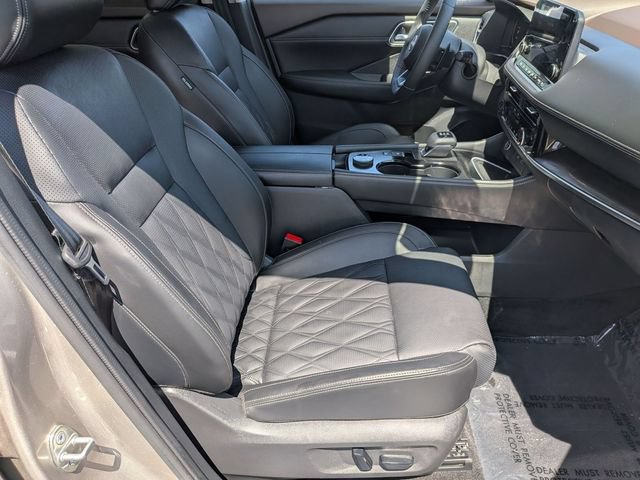 Certified 2023 Nissan Rogue Platinum w/ Platinum Premium Package AWD/4WD image 29