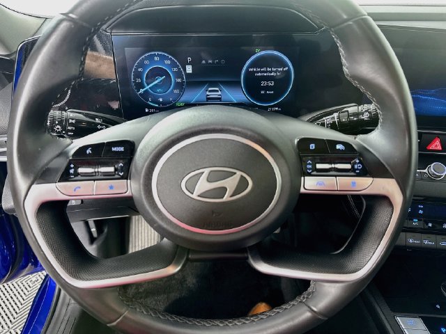 Used 2025 Hyundai Elantra Limited FWD image 23