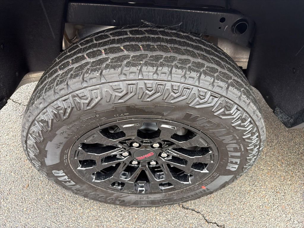 Used 2026 GMC Canyon Elevation w/ Convenience Package image 10