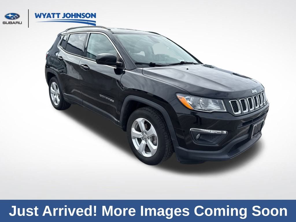 Used 2019 Jeep Compass Latitude w/ Cold Weather Group image 3