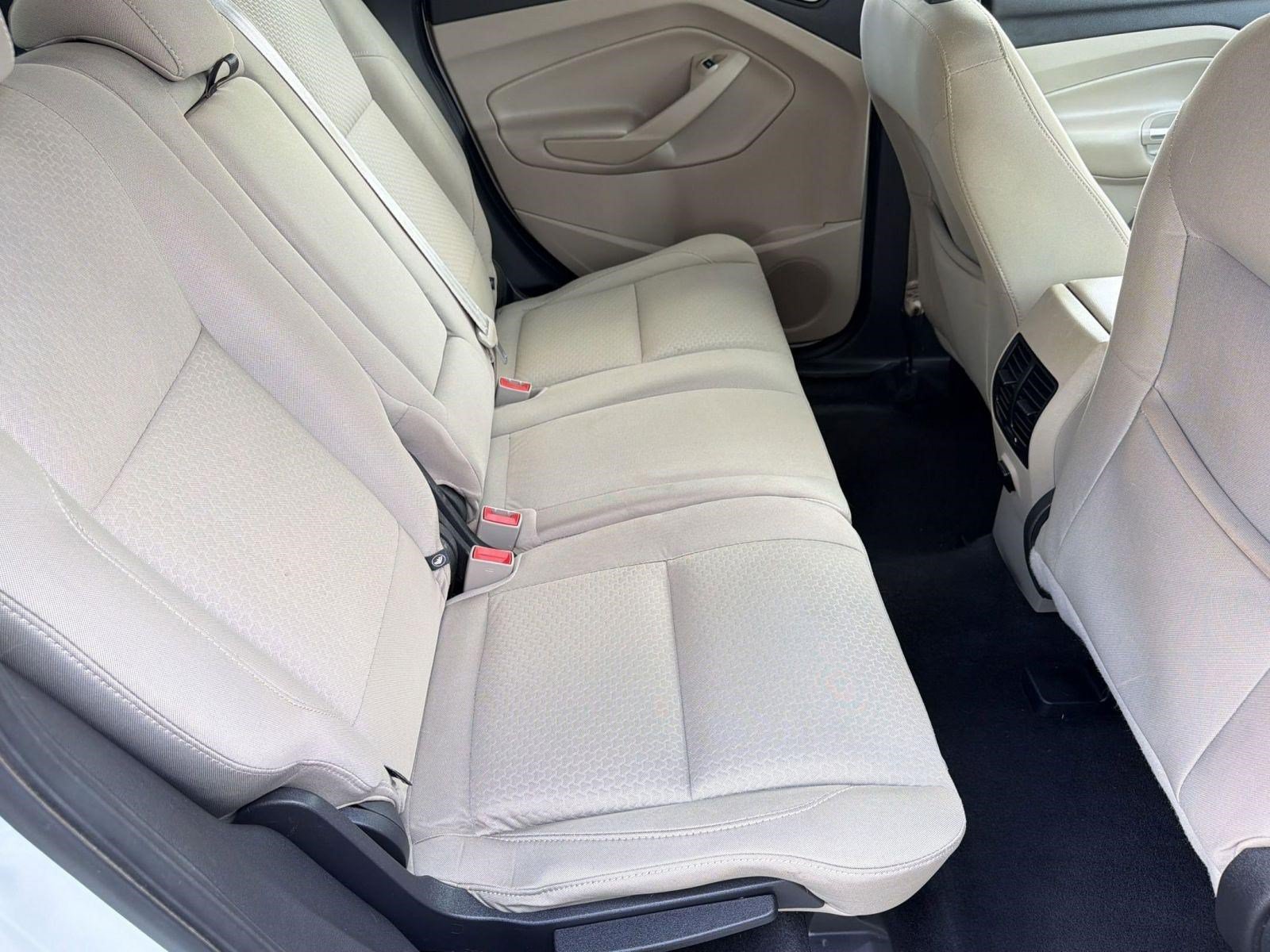 Used 2018 Ford Escape SE w/ SE Sync 3 Package FWD image 25
