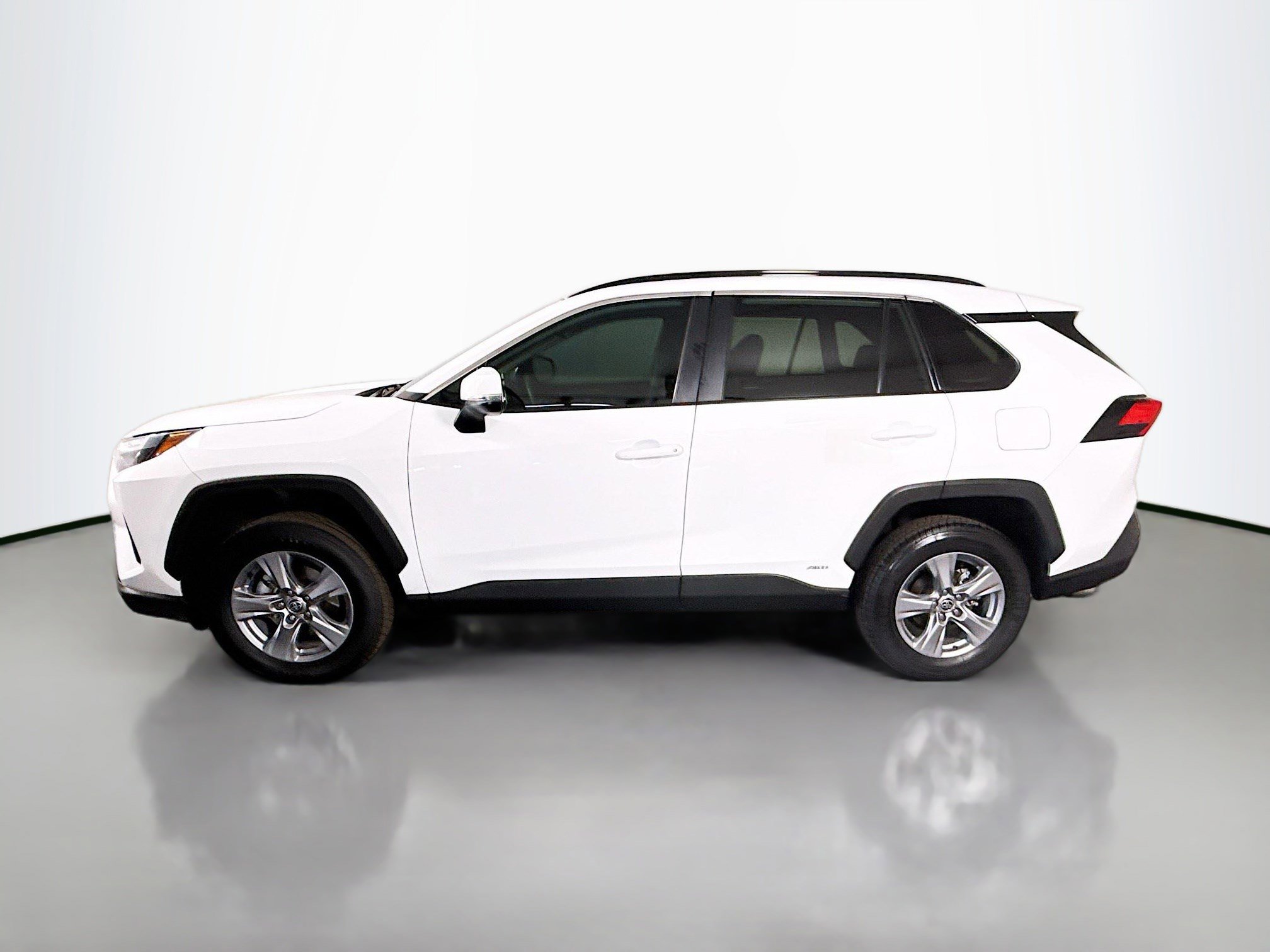 Used 2023 Toyota RAV4 XLE w/ XLE Grade Weather Package image 6