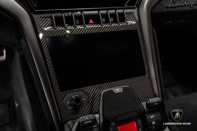 Used 2023 Lamborghini Urus Performante image 38
