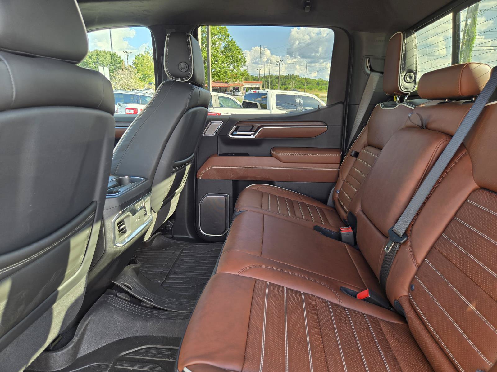 Used 2026 GMC Sierra 1500 Denali Ultimate AWD/4WD image 14
