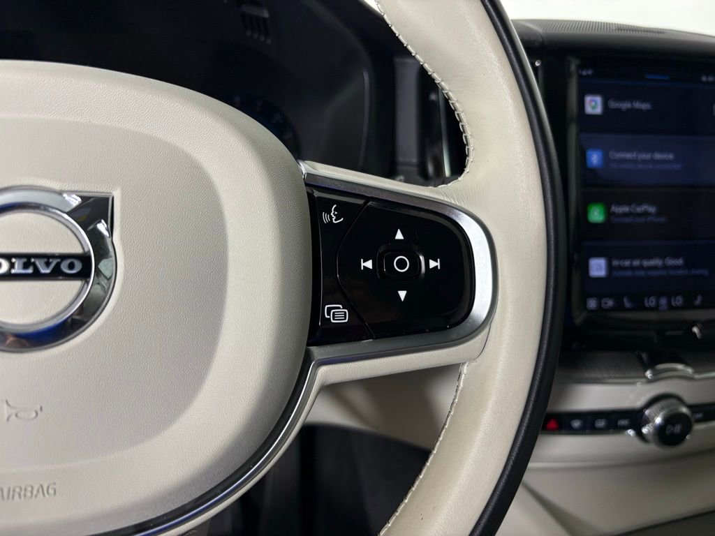 Used 2023 Volvo XC60 B5 Ultimate w/ Protection Package image 22