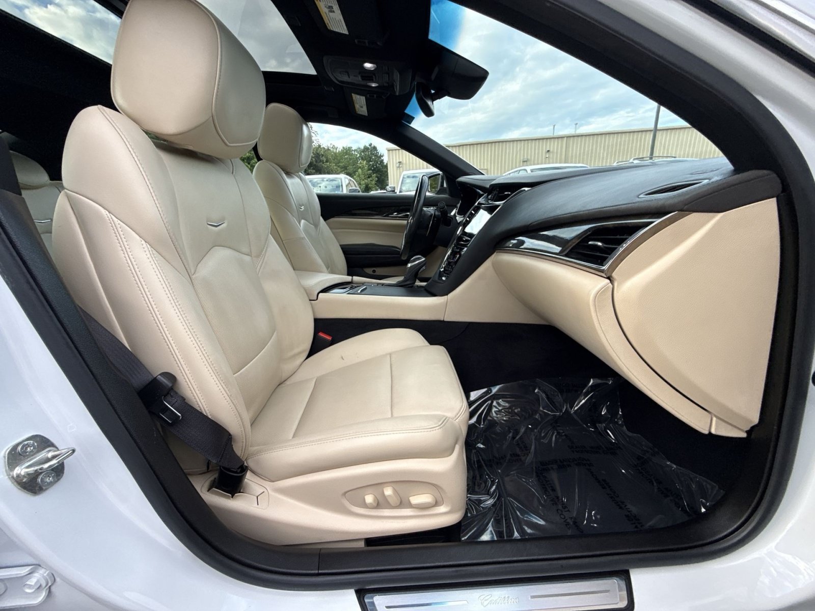 Used 2019 Cadillac CTS Luxury RWD image 27