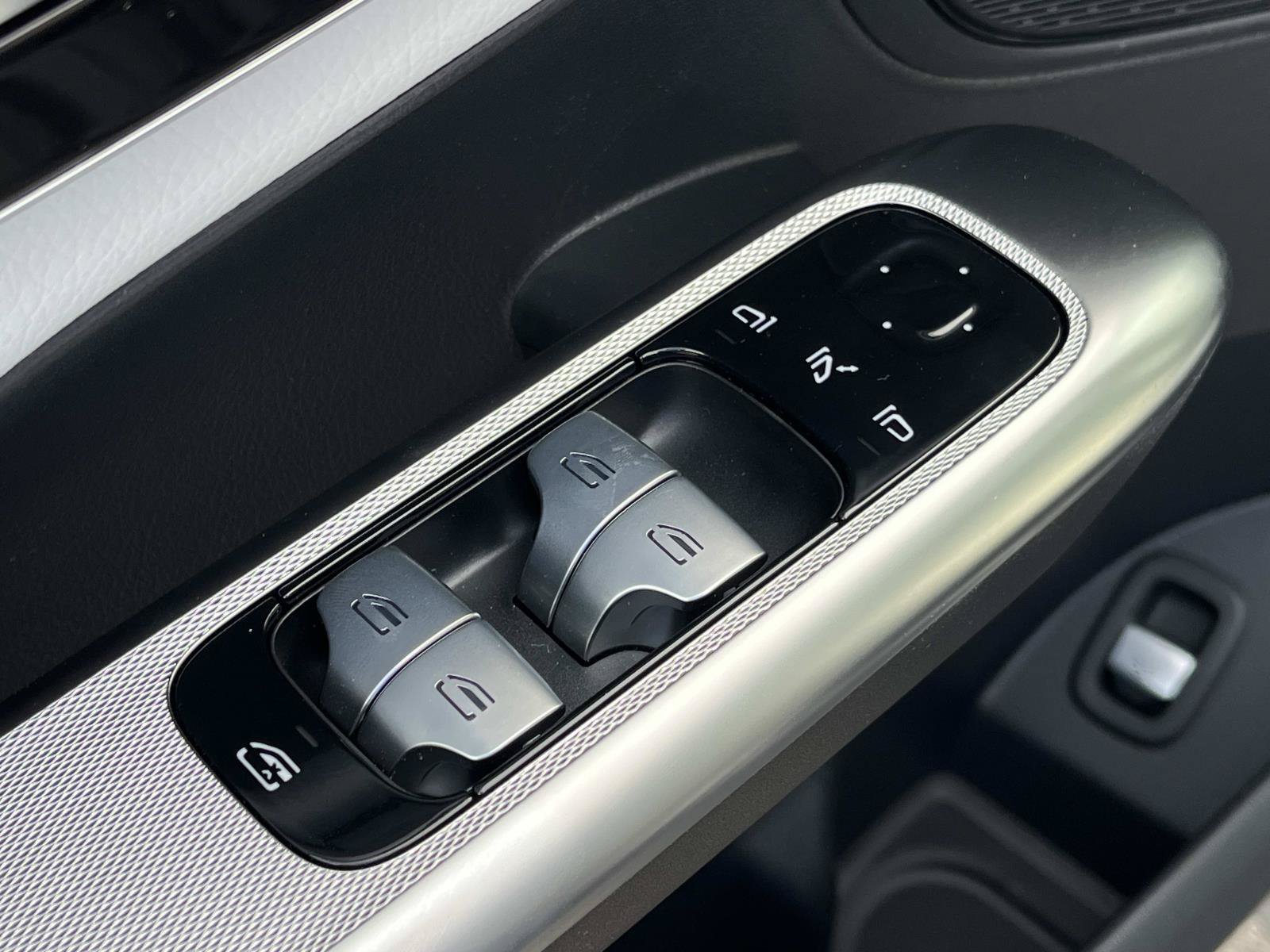 Certified 2026 Mercedes-Benz GLC 300 4MATIC image 29